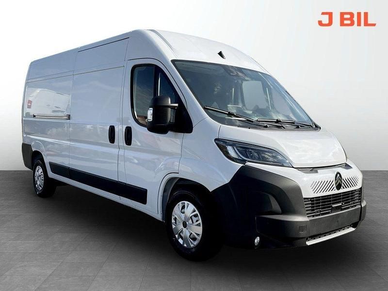 Vit (vit icy) Ny 2025 Citroën Jumper Minibuss | 574 875 kr - Bild 1/4