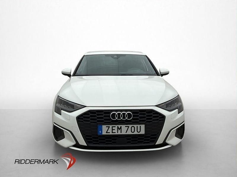 Begagnad Audi A3 Proline 150 HK (110 kW) 2023 Vit Sedan