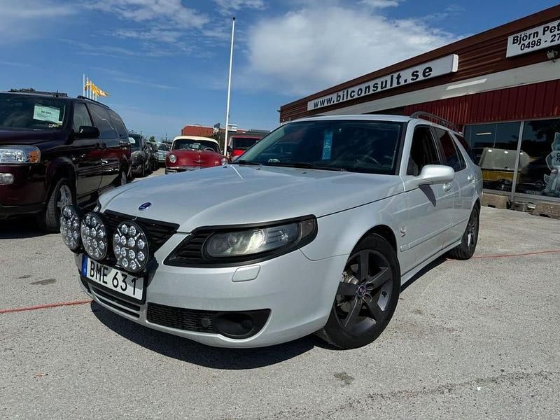 Grå Begagnad 2008 Saab 9-5 Linear Kombi | 45 900 kr - Bild 1/4