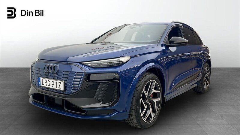 Blå Begagnad 2024 Audi Q6 e-tron S-Line SUV | 819 000 kr - Bild 1/4