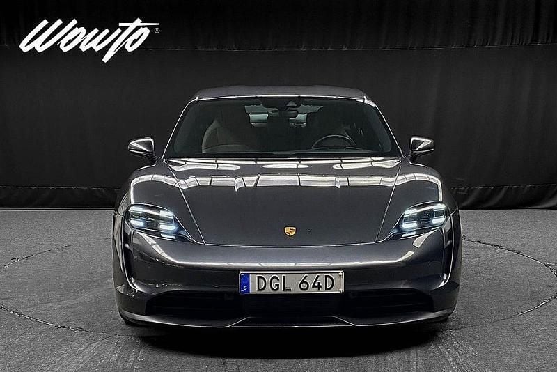 Begagnad Porsche Taycan 4S 360 kW (490 HK) 2021 Grå Sedan