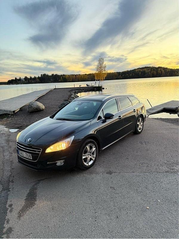 Blå Begagnad 2012 Peugeot 508 Kombi | 74 900 kr (Marknadspris) - Bild 1/4