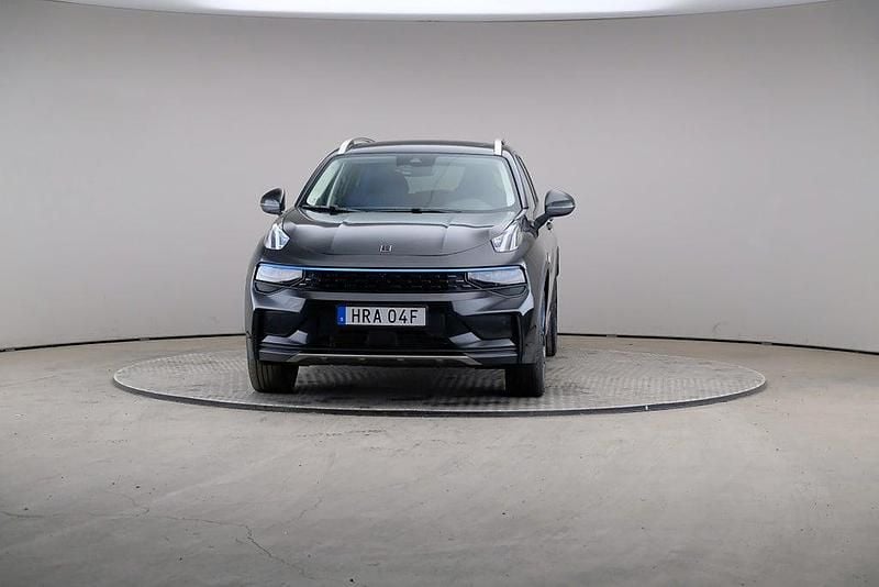 Begagnad Lynk & Co 01 261 HK (191 kW) 2022 Svart SUV