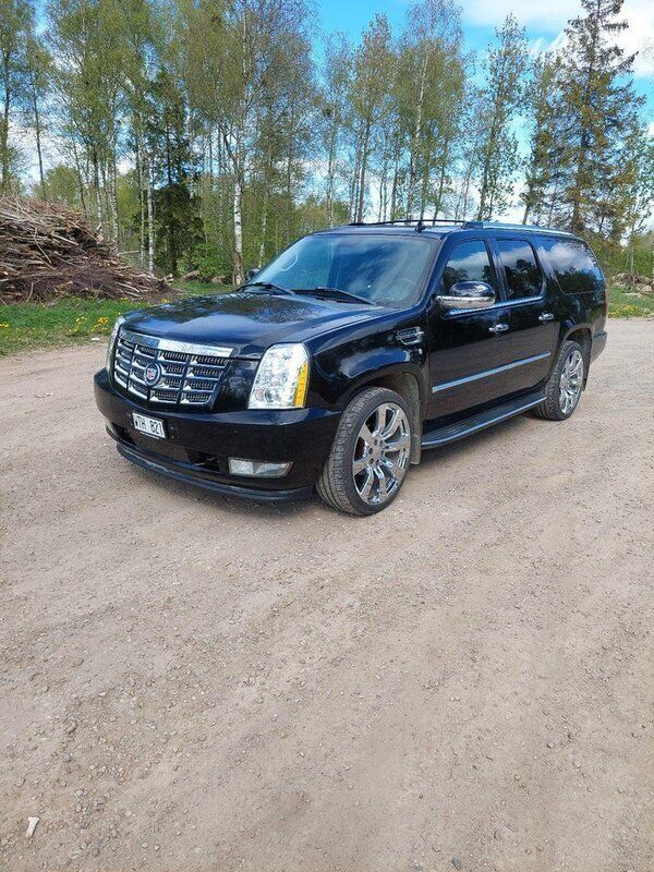 Svart Begagnad 2007 Cadillac Escalade SUV | 159 000 kr - Bild 1/4