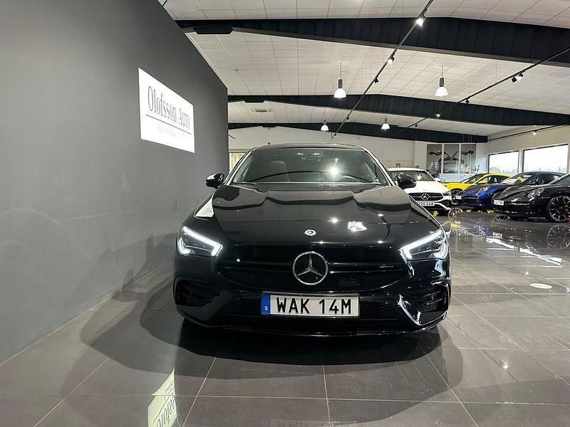 Begagnad Mercedes CLA35 AMG AMG 306 HK (225 kW) 2023 Svart Kombi