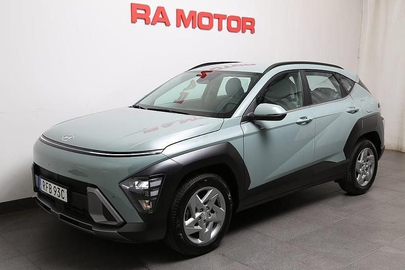 Begagnad Hyundai Kona Essential 120 HK (88 kW) 2023 Mirage green SUV