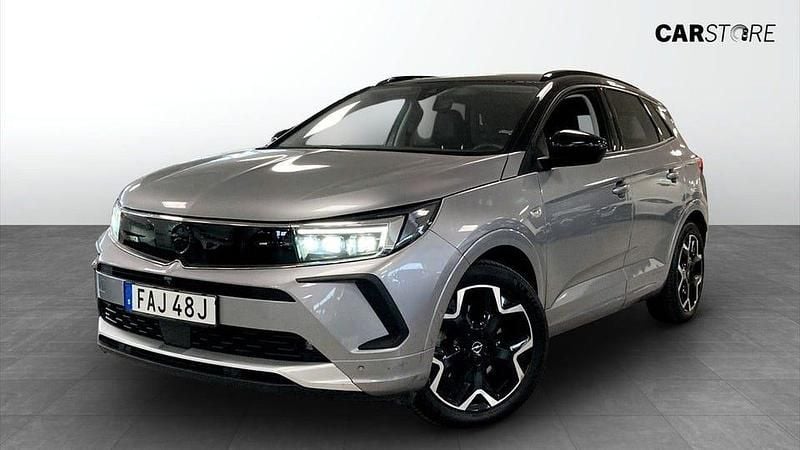 Grå (grey) Begagnad 2022 Opel Grandland X Ultimate SUV | 289 900 kr (Marknadspris) - Bild 1/4