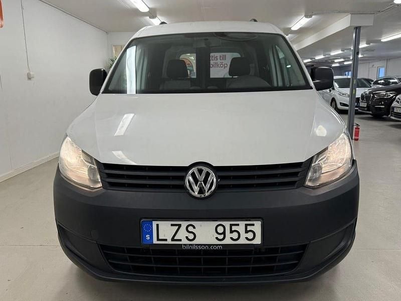Begagnad VW Caddy 75 HK (55 kW) 2012 Vit Minibuss