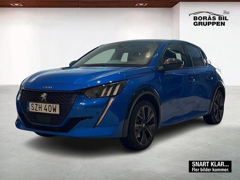 Blå Begagnad 2022 Peugeot e-208 GT Halvkombi | 219 000 kr (Marknadspris) - Bild 1/1