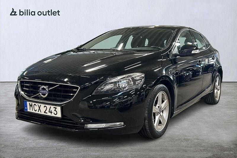 Begagnad Volvo V40 Kinetic 122 HK (89 kW) 2015 Svart Halvkombi