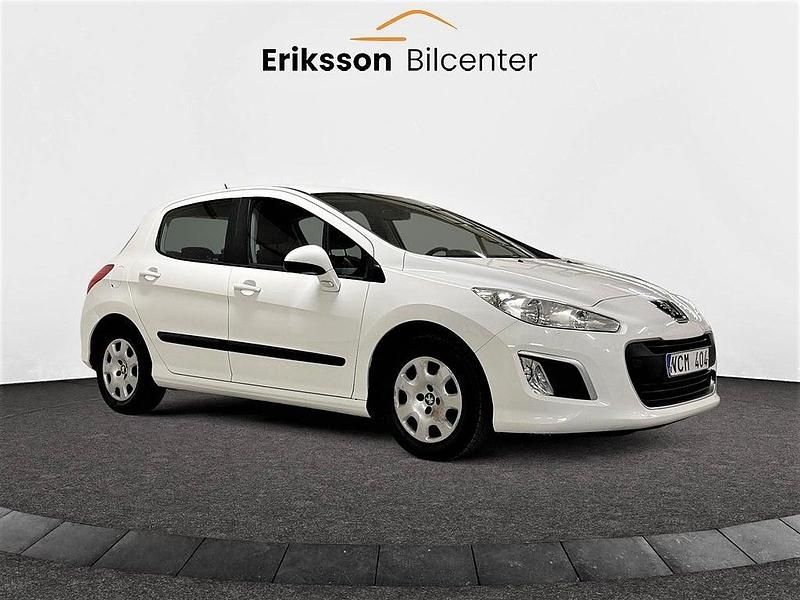 Begagnad Peugeot 308 92 HK (67 kW) 2012 Vit Halvkombi