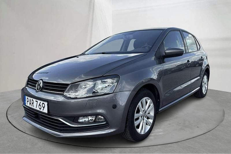 Mörkgrå Begagnad 2017 VW Polo | 124 900 kr (Marknadspris) - Bild 1/4