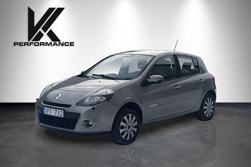 Ljusbrun Begagnad 2009 Renault Clio R.S. Halvkombi | 29 700 kr (Marknadspris) - Bild 1/4