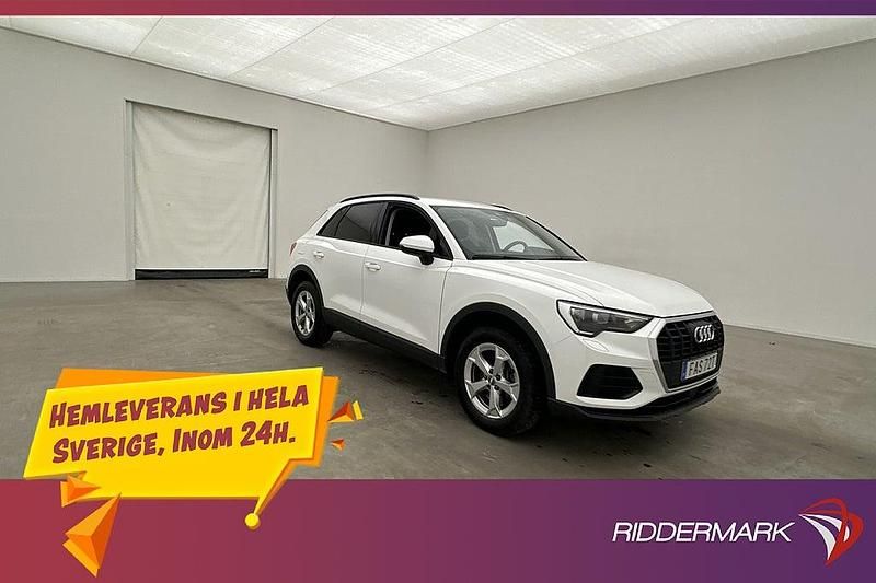 Vit Begagnad 2022 Audi Q3 Proline SUV | 319 800 kr (Marknadspris) - Bild 1/3