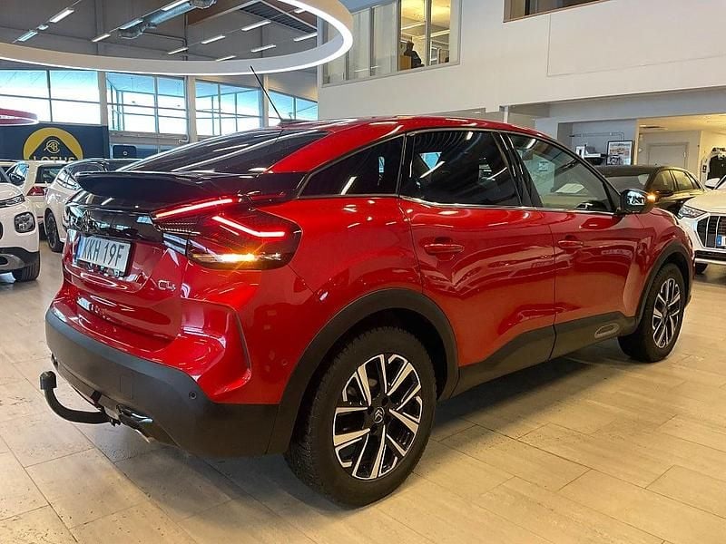 Begagnad Citroën C4 PureTech 131 HK (96 kW) 2021 Röd Halvkombi