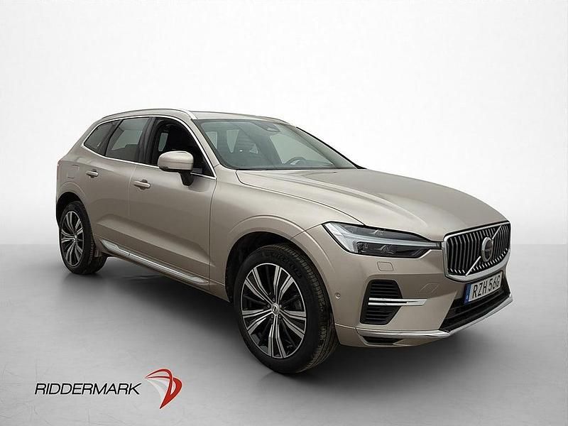 Begagnad Volvo XC60 Ultimate 350 HK (257 kW) 2022 Ljusgrå SUV