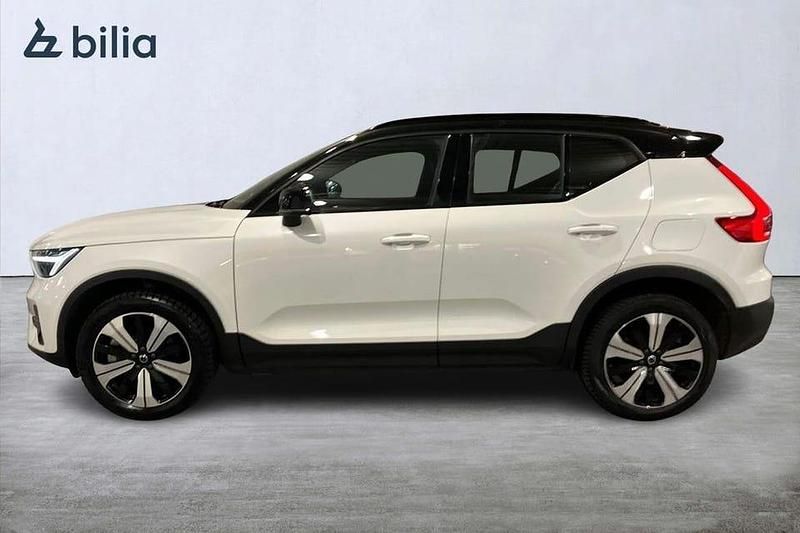 Begagnad Volvo XC40 Core 175 kW (238 HK) 2022 Vit SUV