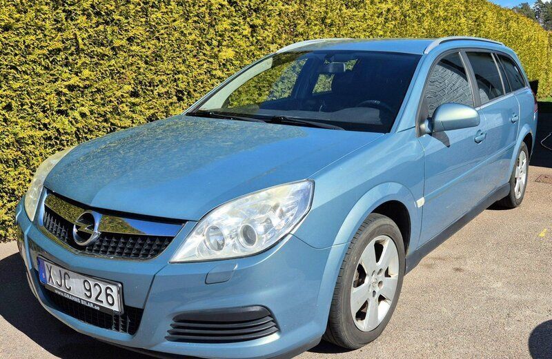 Grå Begagnad 2006 Opel Vectra Kombi | 19 500 kr (Marknadspris) - Bild 1/4