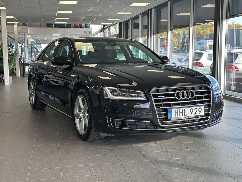 Svart Begagnad 2014 Audi A8 Sedan | 259 900 kr - Bild 1/3