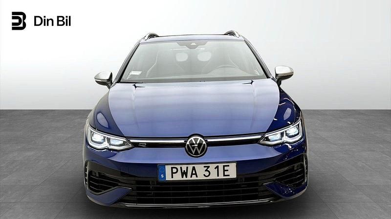 Begagnad VW Golf VIII R 324 HK (238 kW) 2023 Mörkblå (blå) Kombi