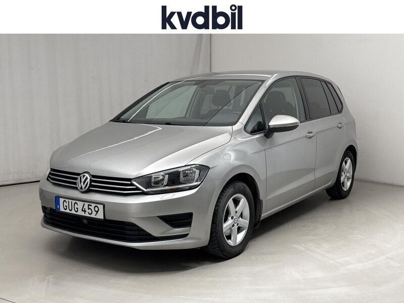 Silver (silver metallic) Begagnad 2016 VW Golf VII Halvkombi | 118 000 kr (Bra pris) - Bild 1/3