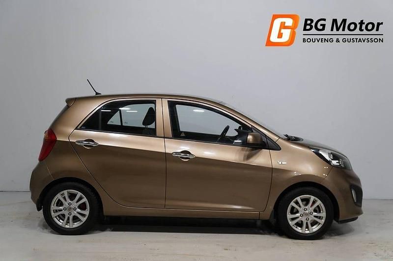 Begagnad Kia Picanto 68 HK (50 kW) 2013 Brun Halvkombi