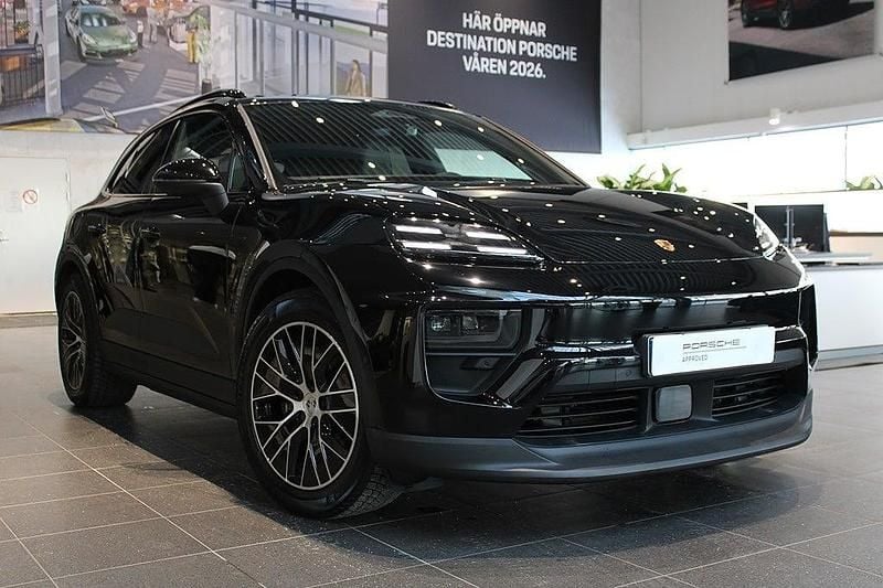 Begagnad Porsche Macan 330 kW (449 HK) 2025 Svart SUV