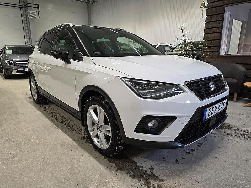 Begagnad Seat Arona FR 116 HK (85 kW) 2020 Vit/svart SUV