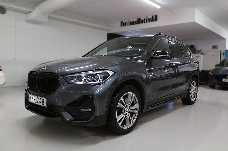 Begagnad BMW X1 190 HK (139 kW) 2020 Grå SUV