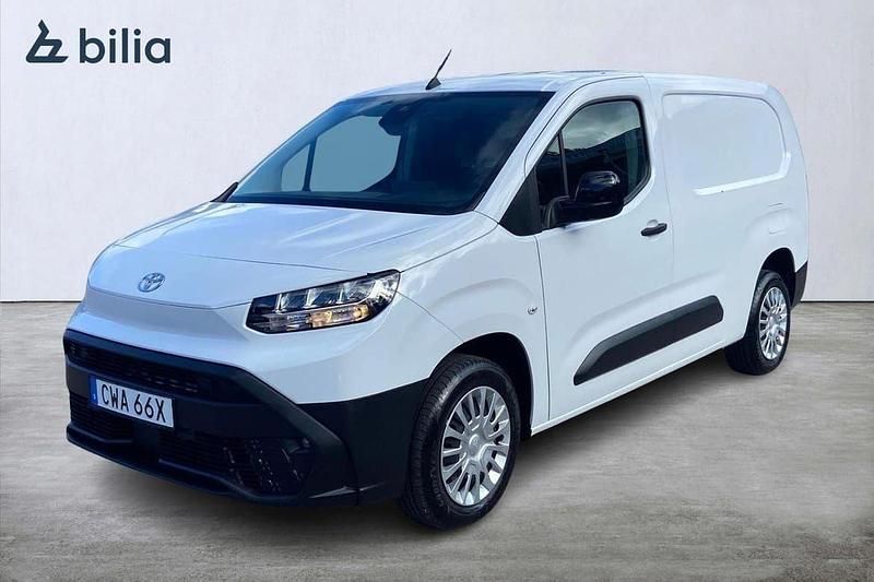 Vit Ny 2024 Toyota Proace City Van | 389 900 kr (Lite dyr) - Bild 1/3