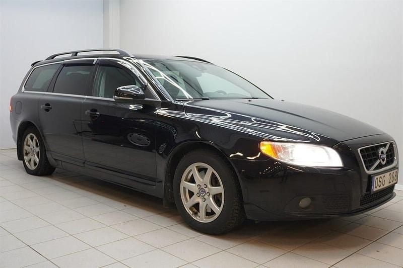 Begagnad Volvo V70 163 HK (119 kW) 2013 Svart Kombi