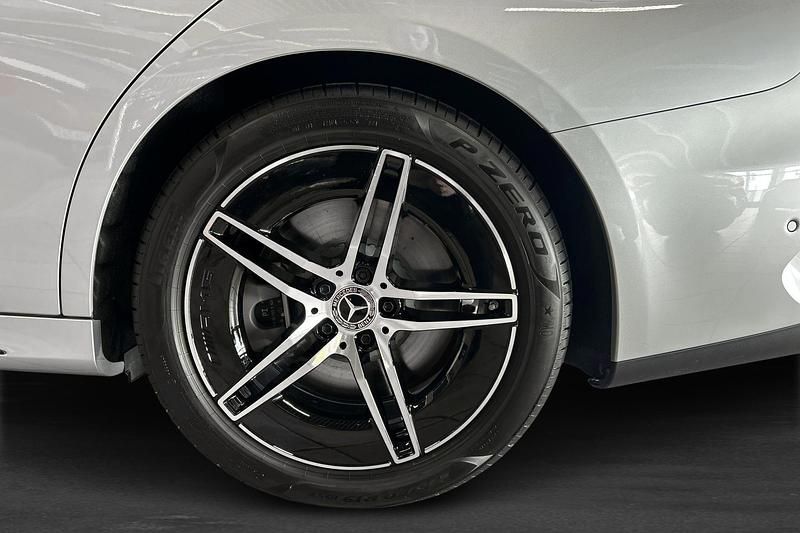 Begagnad Mercedes E300 Advanced 2025 Silver Kombi