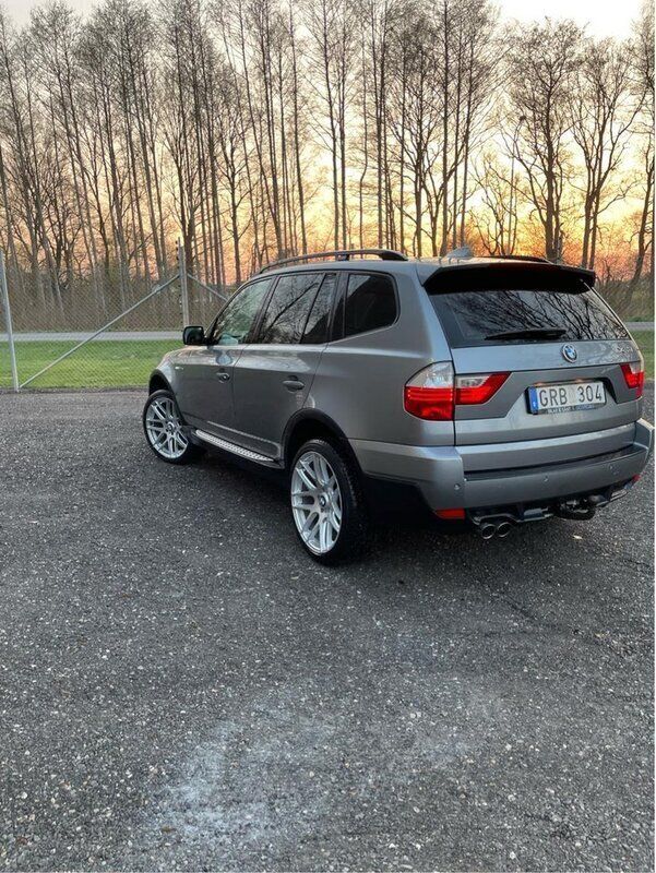 Grå Begagnad 2008 BMW X3 Comfort Edition SUV | 86 000 kr (Dyr) - Bild 1/4