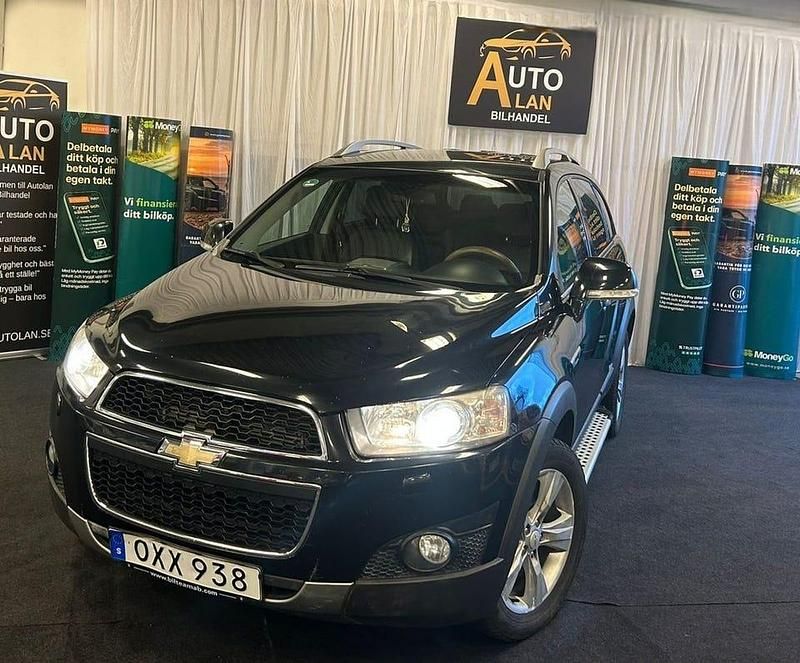 Svart Begagnad 2011 Chevrolet Captiva SUV | 89 900 kr (Lite dyr) - Bild 1/4