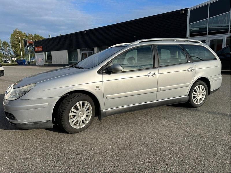 Silver Begagnad 2005 Citroën C5 Kombi | 22 900 kr (Marknadspris) - Bild 1/4