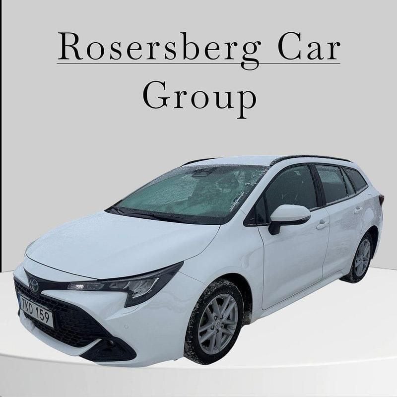 Vit Begagnad 2024 Toyota Corolla Active Kombi | 249 875 kr (Bra pris) - Bild 1/4