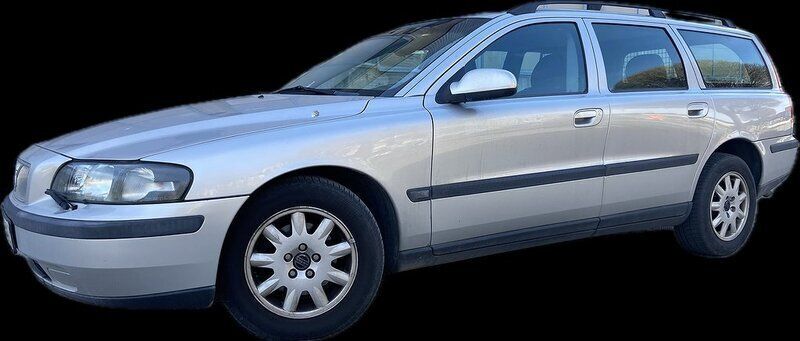 Ljusgrå (grå) Begagnad 2002 Volvo V70 Kombi | 69 000 kr (Dyr) - Bild 1/4