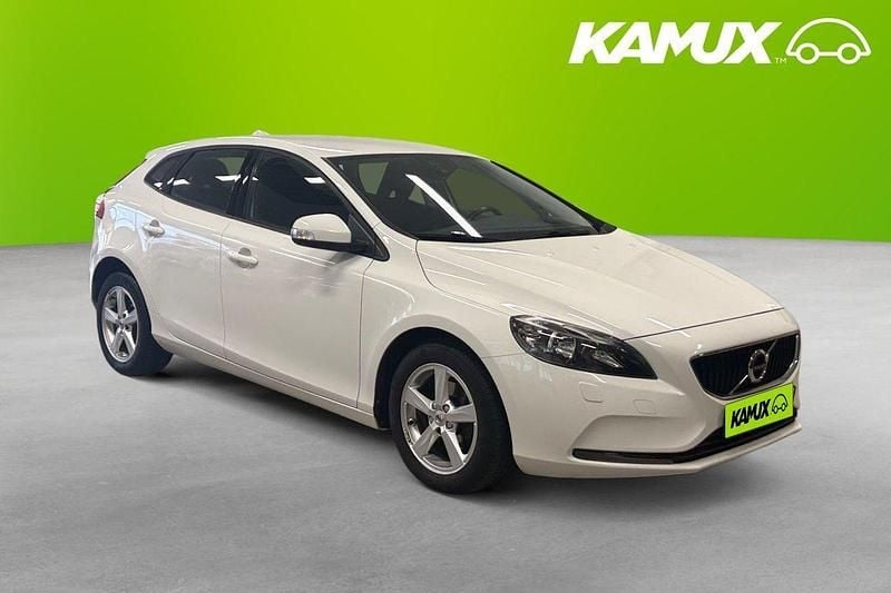 Vit Begagnad 2018 Volvo V40 Business Edition Kombi | 149 700 kr (Marknadspris) - Bild 1/3