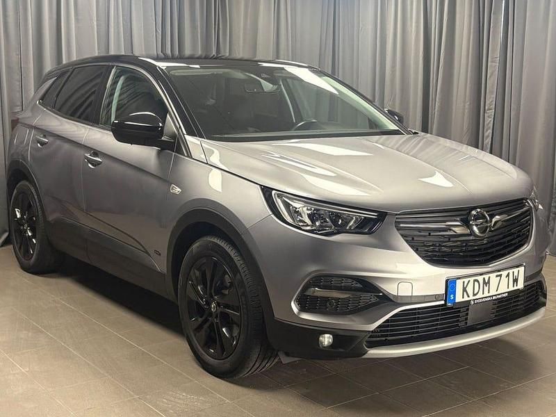 Begagnad Opel Grandland X Design Edition 224 HK (164 kW) 2021 Grå SUV