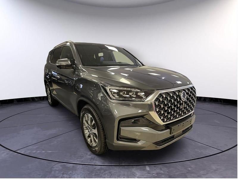 Begagnad Ssangyong (KGM) Rexton 203 HK (149 kW) 2024 Grå metallic SUV