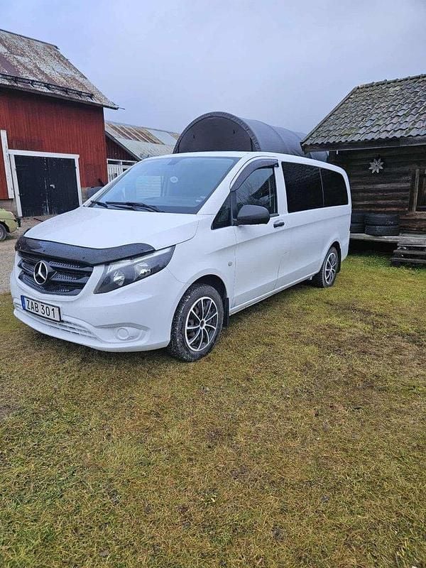 Vit Begagnad 2018 Mercedes Vito Kombi | 235 000 kr (Bra pris) - Bild 1/4