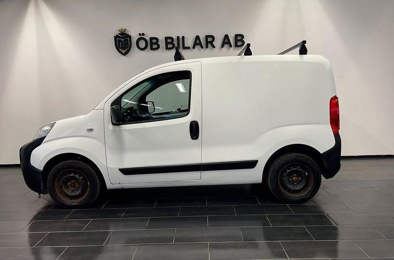 Begagnad Peugeot Bipper 68 HK (50 kW) 2008 Minibuss