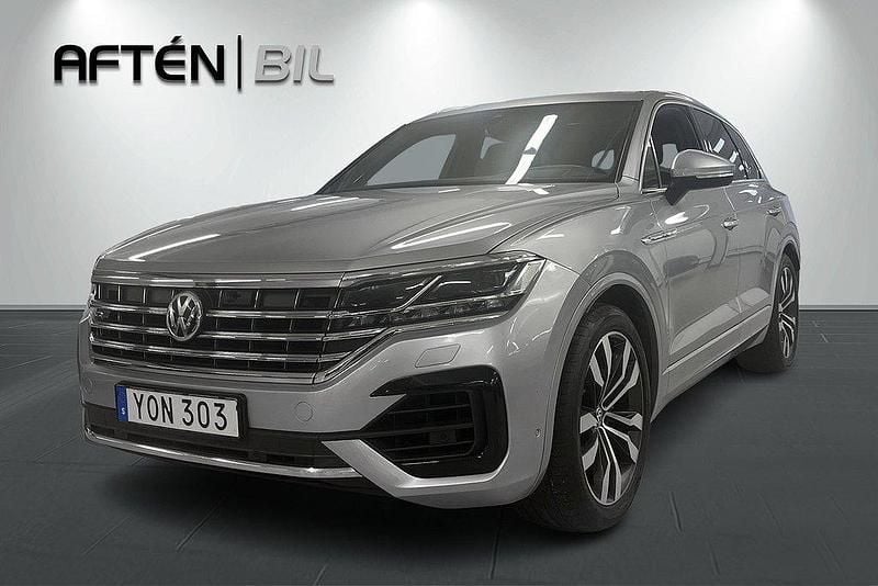 Silver Begagnad 2018 VW Touareg SE SUV | 449 800 kr (Marknadspris) - Bild 1/3