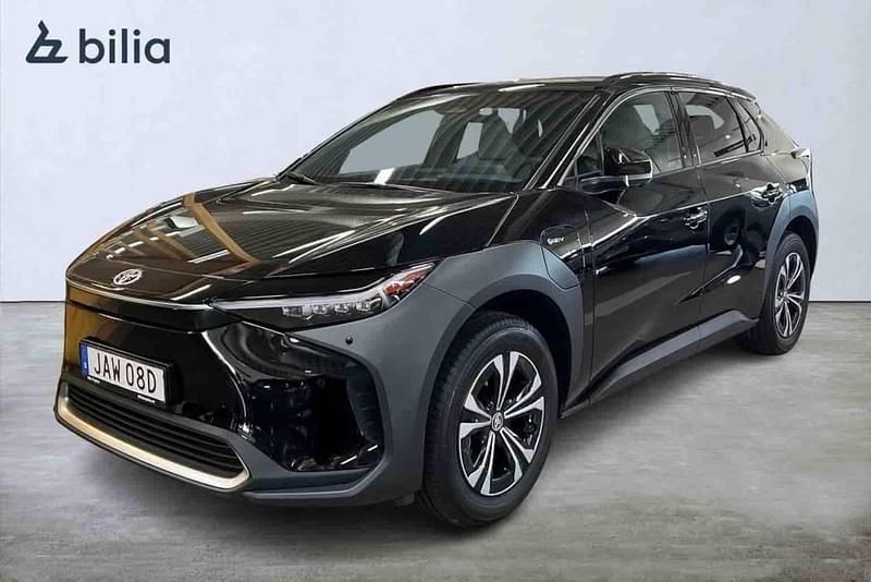 Svart Begagnad 2024 Toyota bZ4X Executive SUV | 489 900 kr (Dyr) - Bild 1/1