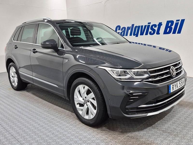 Begagnad VW Tiguan 150 HK (110 kW) 2023 Grå (urano grey) SUV