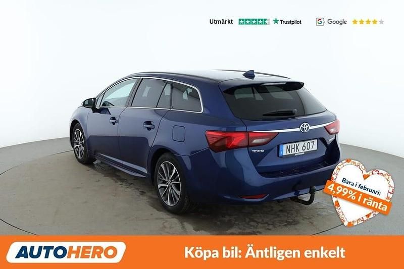 Begagnad Toyota Avensis Active 154 HK (113 kW) 2015 Blå Kombi