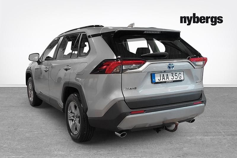 Begagnad Toyota RAV4 Hybrid Active 224 HK (164 kW) 2022 Silver SUV