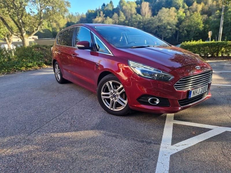 Begagnad 2016 Ford S-MAX S Minibuss | 119 000 kr (Marknadspris) - Bild 1/4