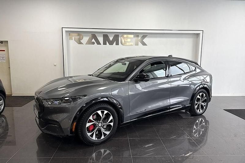 Begagnad Ford Mustang Mach-E 275 kW (375 HK) 2021 Grå SUV