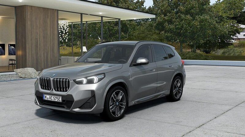 Svart Begagnad 2024 BMW X1 M Sport SUV | 589 900 kr (Dyr) - Bild 1/4